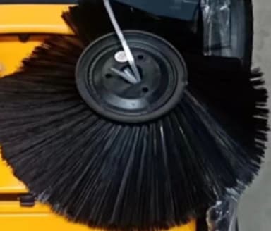 Боковая щетка для подметальных машин GM98/G100 (Front Brush) — фото 1